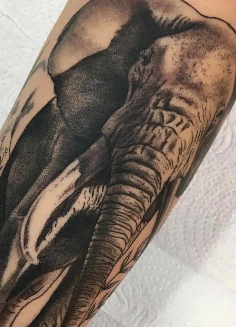Tatuagem realista de Gian Silva 12
